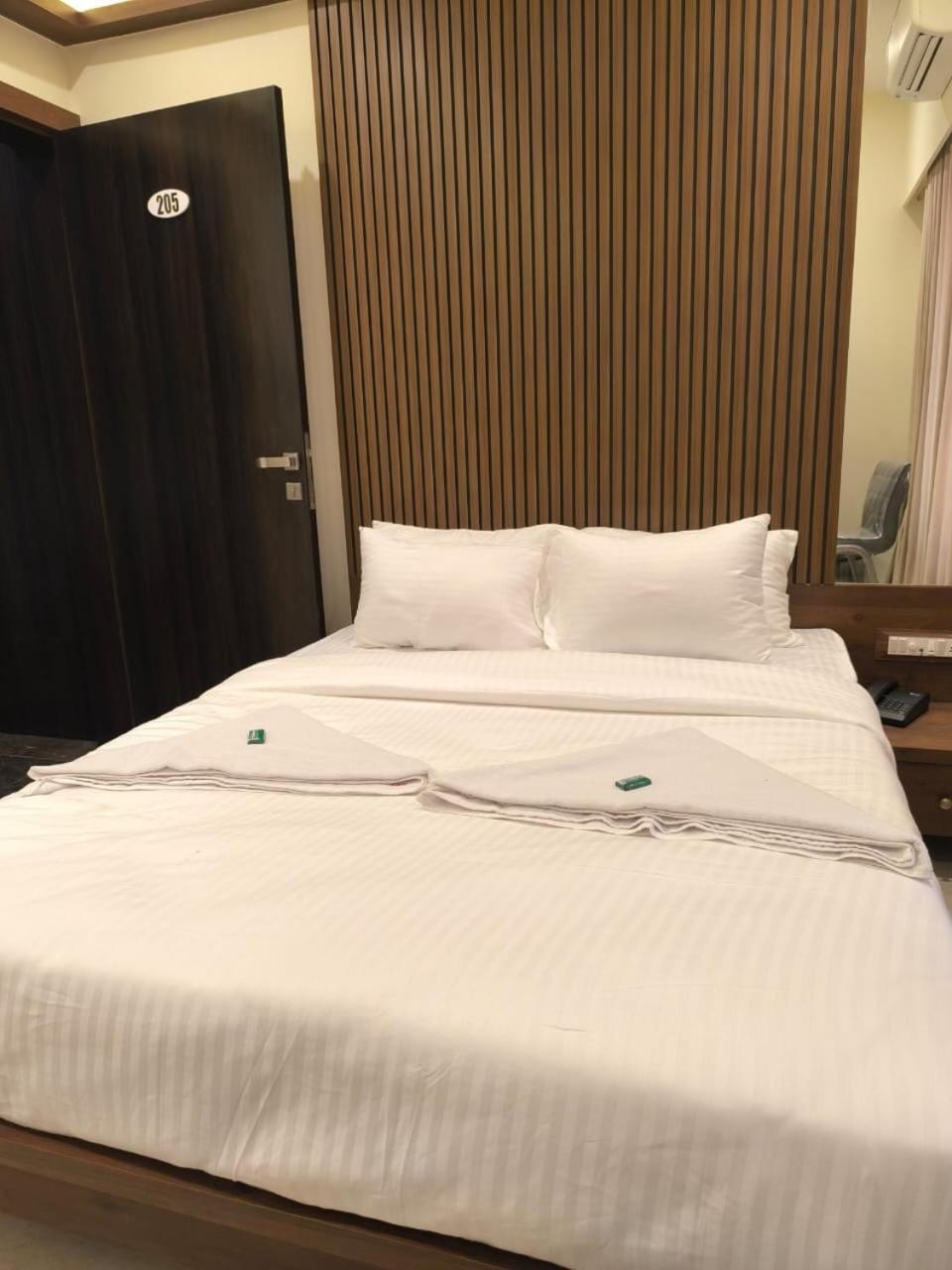 Hotel Sharan Residency Nová Bombaj Exteriér fotografie
