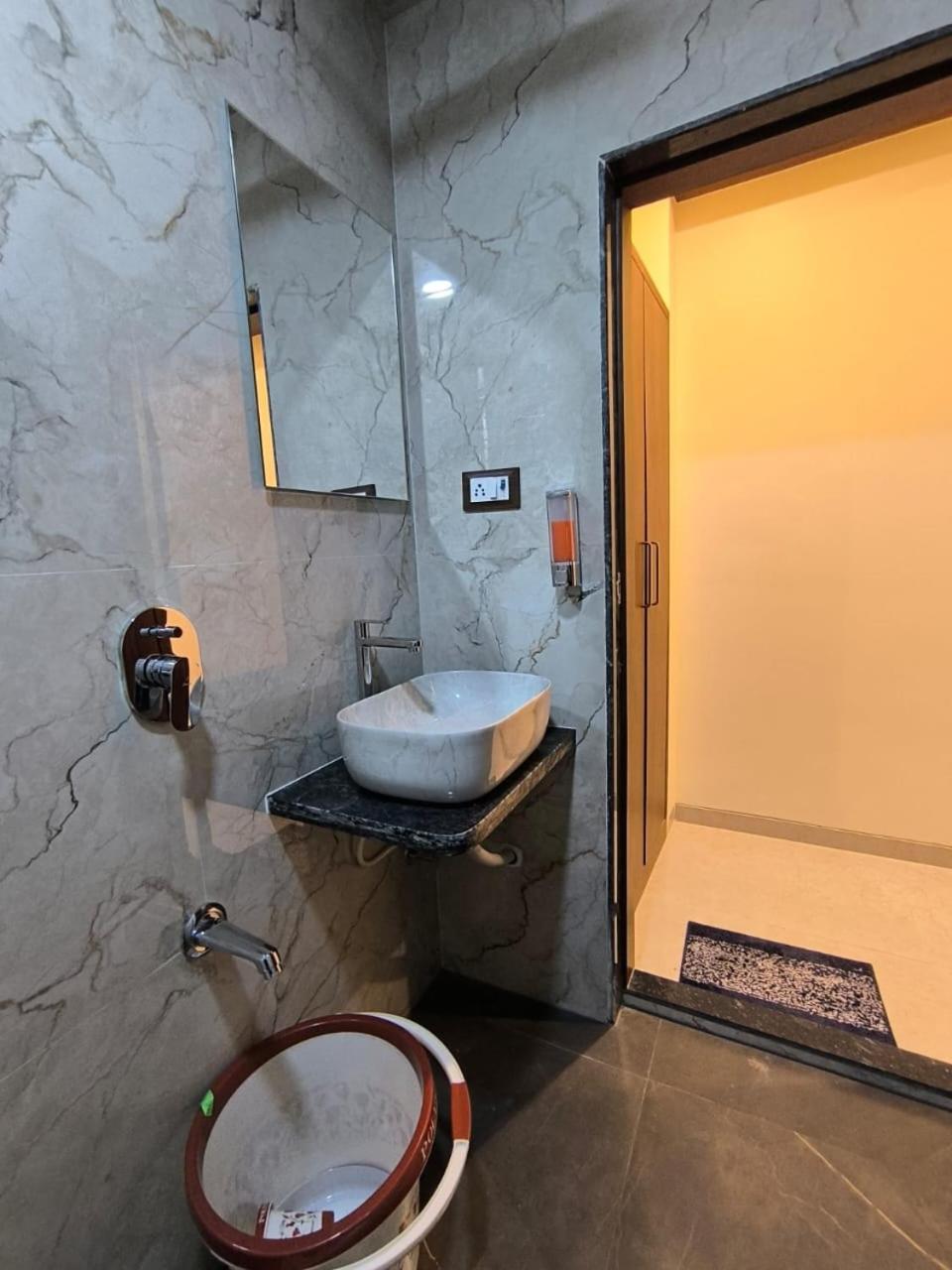 Hotel Sharan Residency Nová Bombaj Exteriér fotografie
